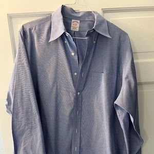 Brooks Brothers Blue Button Down Shirt non iron cotton 17-34 traditional fit